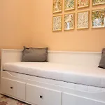 Charming In By People & Places 斯利马