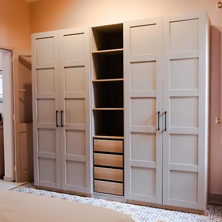 Appartement New In By People & Places *