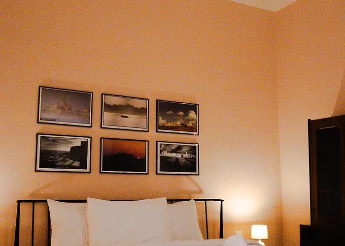 公寓 Charming In By People & Places