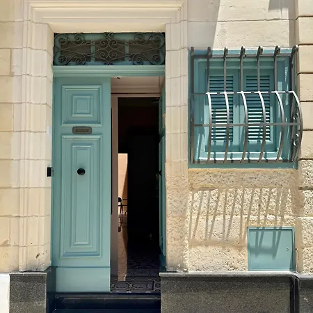 Appartement Charming In By People & Places